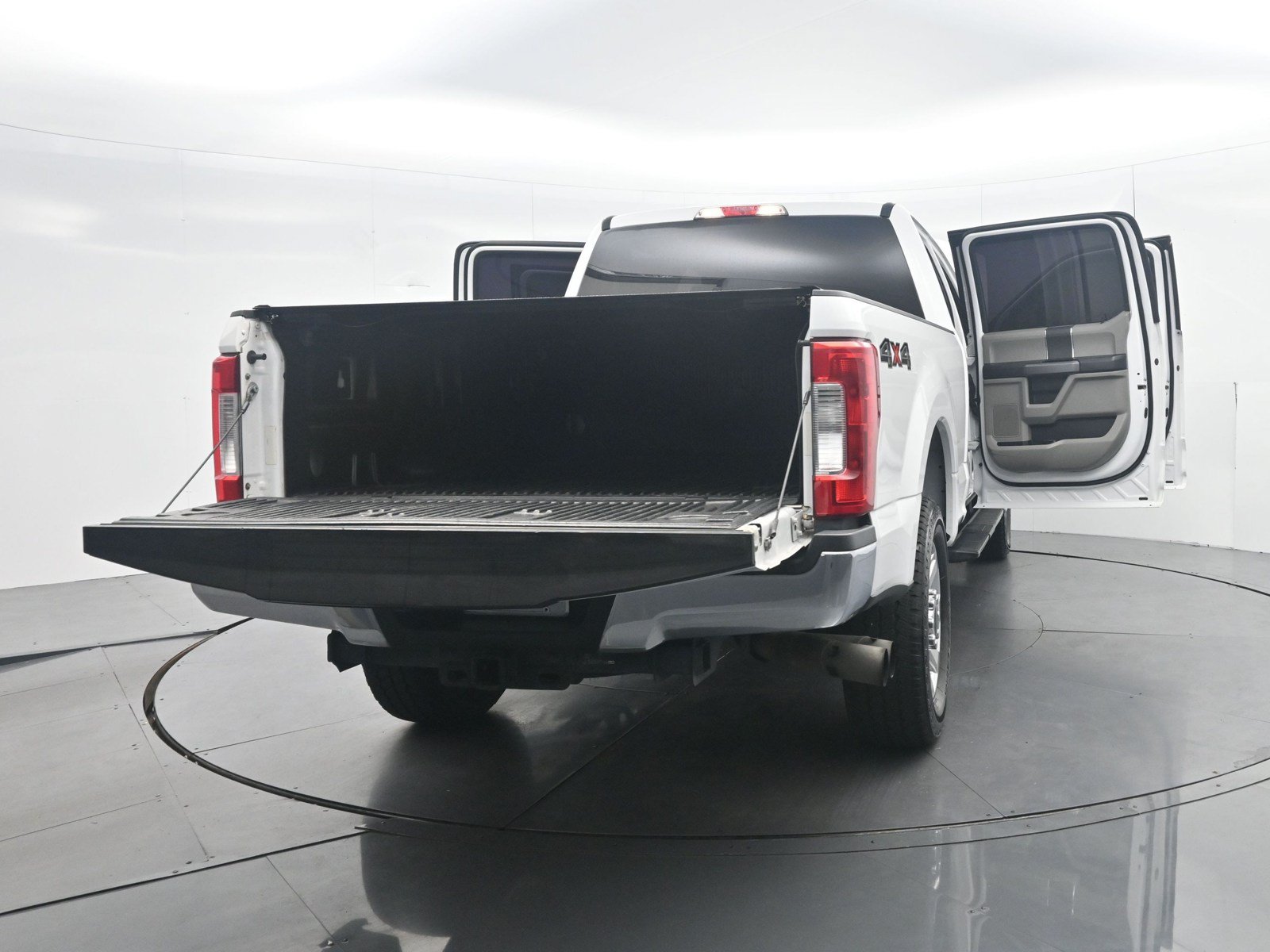 Used 2019 Ford F250 XLT AWD/4WD image 42