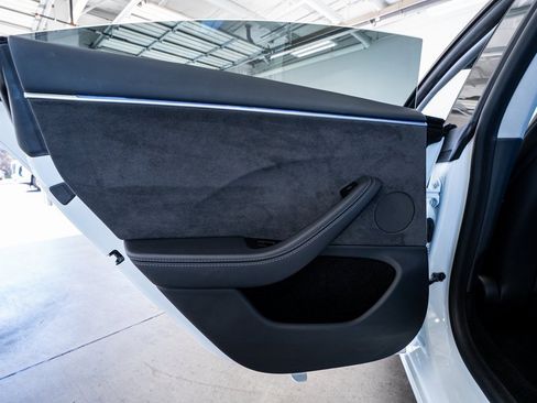 Used 2025 Tesla Model 3 Long Range image 48