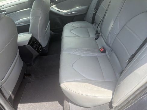 Used 2020 Toyota Avalon Limited w/ Advanced Safety Package FWD image 25