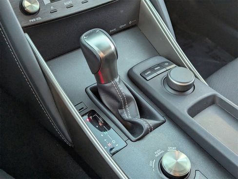 Used 2019 Lexus IS 300 image 27