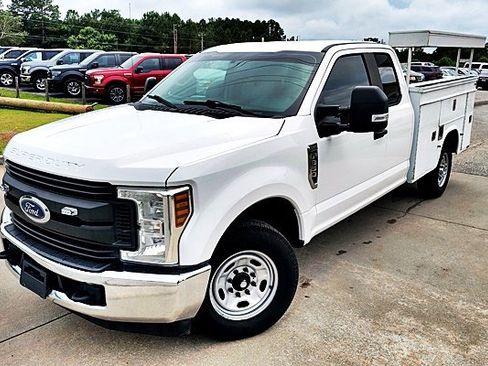 Used 2019 Ford F350 XL w/ XL Value Package RWD image 3