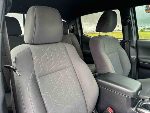 Used 2019 Toyota Tacoma TRD Sport RWD image 25