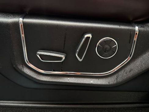 Certified 2017 Ford F350 Platinum w/ Platinum Ultimate Package image 24