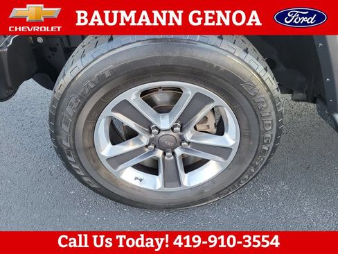 Used 2018 Jeep Wrangler Unlimited Sahara AWD/4WD image 24