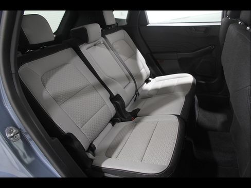 Used 2023 Ford Escape Active AWD/4WD image 17