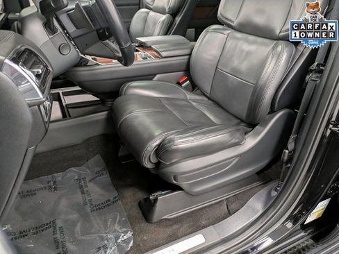 Used 2022 Lincoln Navigator Reserve image 11