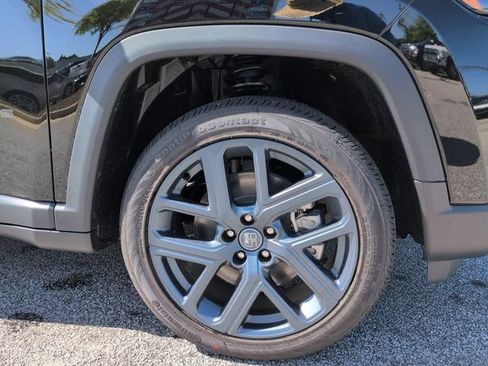 New 2026 Jeep Compass Latitude AWD/4WD image 10