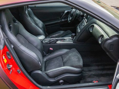 Used 2010 Nissan GT-R Premium image 55