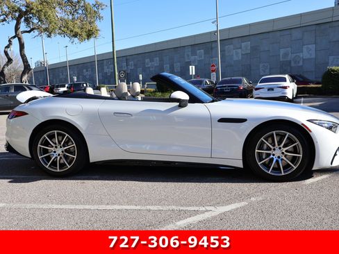 Certified 2023 Mercedes-Benz SL 43 AMG AMG SL 43 w/ Driver Assistance Package image 10