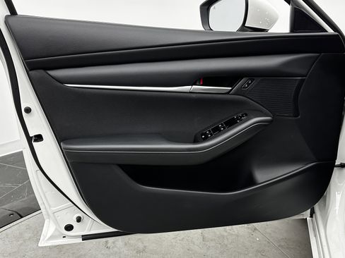 Used 2025 MAZDA MAZDA3 s image 10