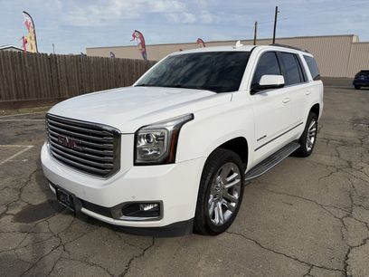 Used 2017 GMC Yukon SLT w/ Premium Edition