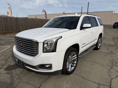 Used 2017 GMC Yukon SLT w/ Premium Edition image 1