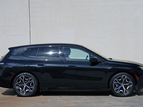 Used 2022 BMW iX xDrive50 w/ Sport Package AWD/4WD image 56