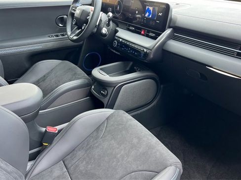 New 2025 Hyundai Ioniq 5 N Base image 16