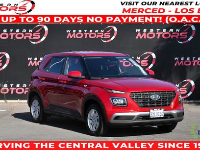 Used 2022 Hyundai Venue SE w/ Cargo Package