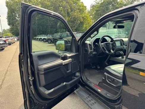 Used 2019 Ford F150 Raptor w/ Equipment Group 802A Luxury AWD/4WD image 11