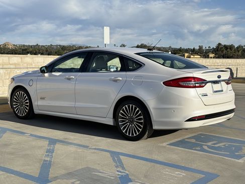 Used 2018 Ford Fusion Energi Platinum image 9
