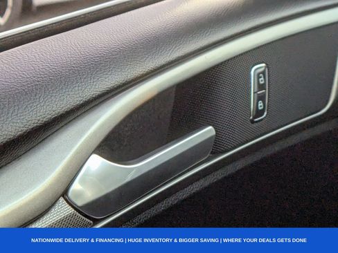 Used 2017 Ford Fusion SE w/ Fusion SE Technology Package image 35