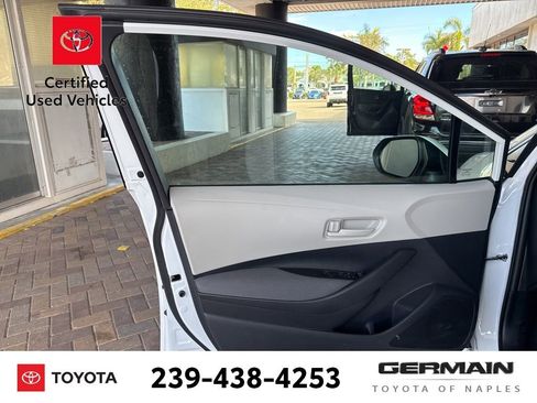 Used 2025 Toyota Corolla LE image 17