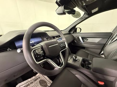 Used 2026 Land Rover Discovery Sport Landmark AWD/4WD image 6
