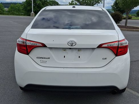 Used 2016 Toyota Corolla LE FWD image 8
