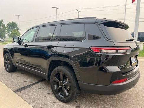 Certified 2023 Jeep Grand Cherokee L Altitude AWD/4WD image 8