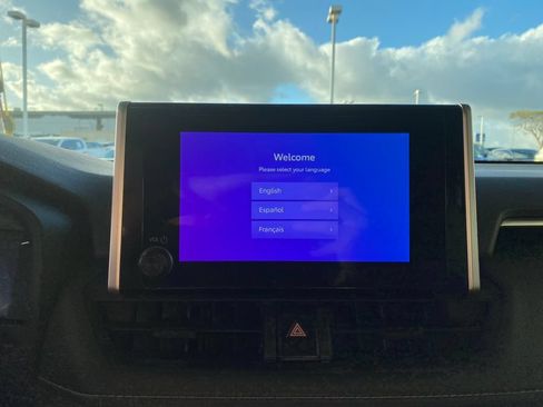 Used 2023 Toyota RAV4 LE AWD/4WD image 34