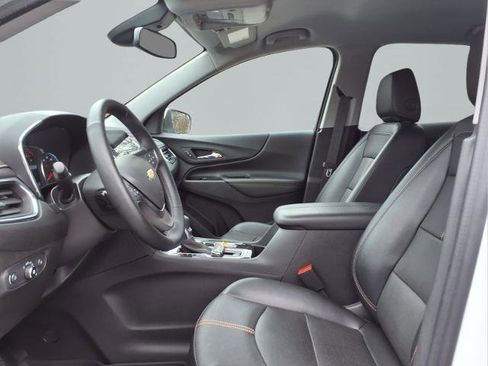 Used 2024 Chevrolet Equinox Premier image 21