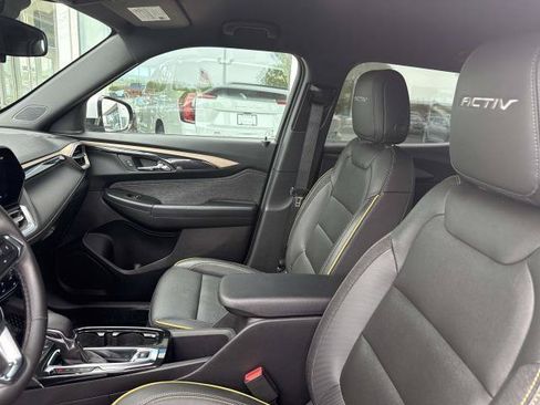 Used 2025 Chevrolet TrailBlazer ACTIV w/ Driver Confidence Package AWD/4WD image 9