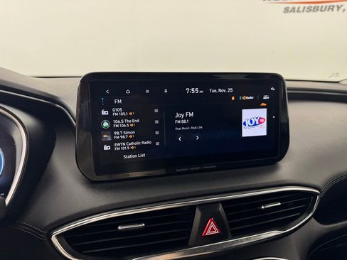 Used 2023 Hyundai Santa Fe Limited image 16