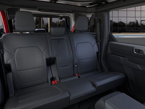New 2025 Ford Bronco Badlands image 11