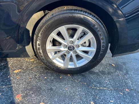 Used 2025 Toyota Camry LE image 24