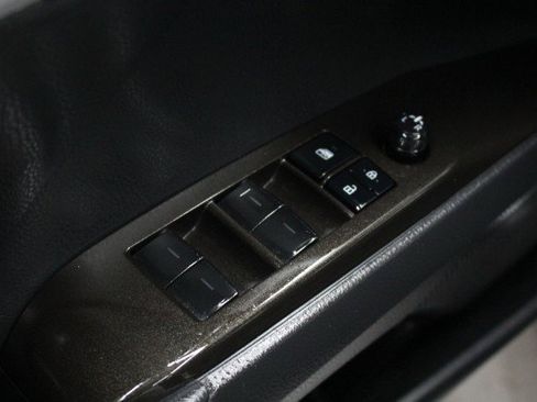 Used 2022 Toyota Camry LE image 20