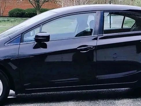 Used 2015 Honda Civic LX image 2