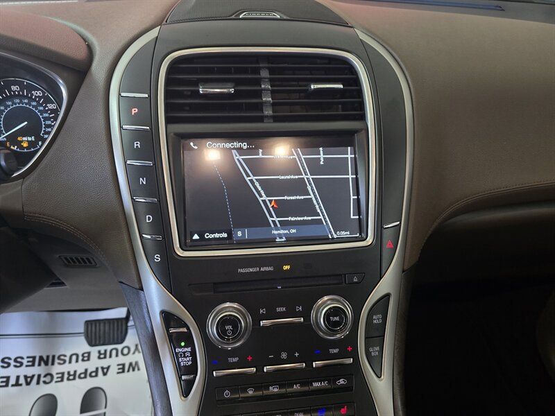 Used 2016 Lincoln MKX Reserve w/ Driver Assistance Package AWD/4WD image 26
