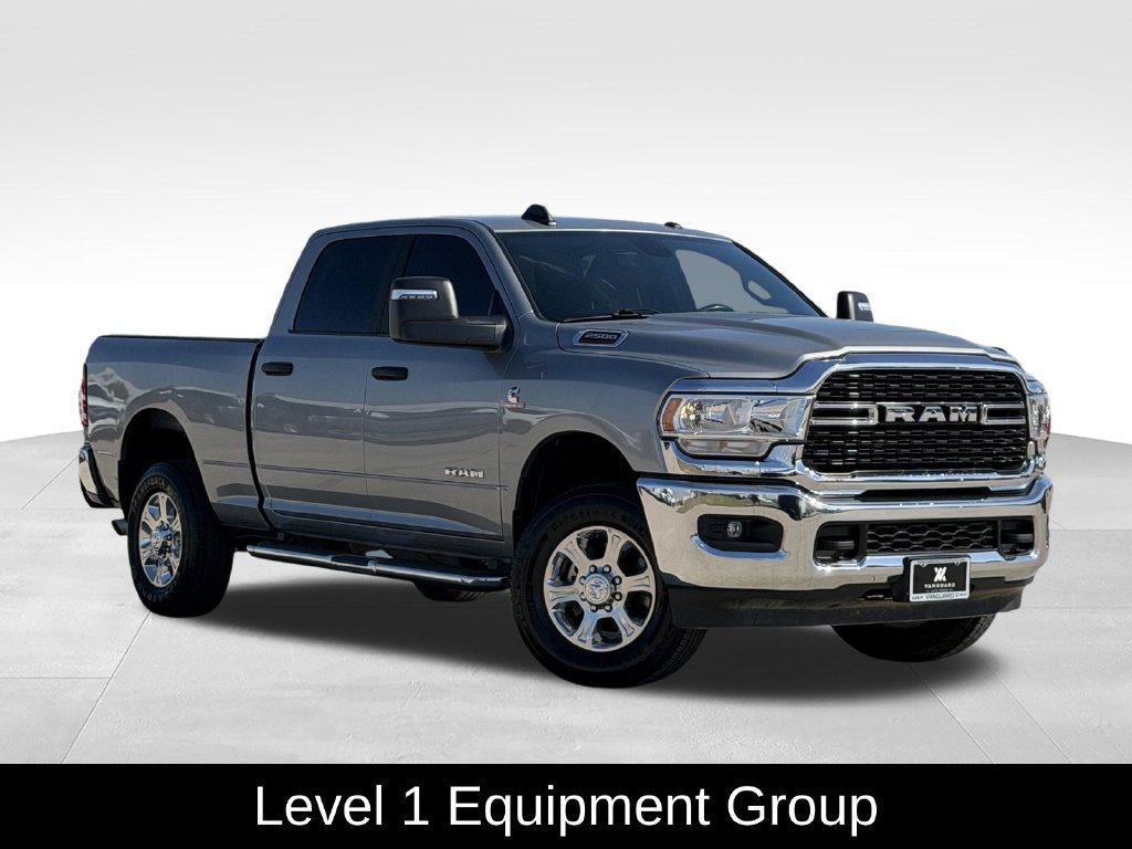 Used 2024 RAM 2500 Big Horn AWD/4WD image 2