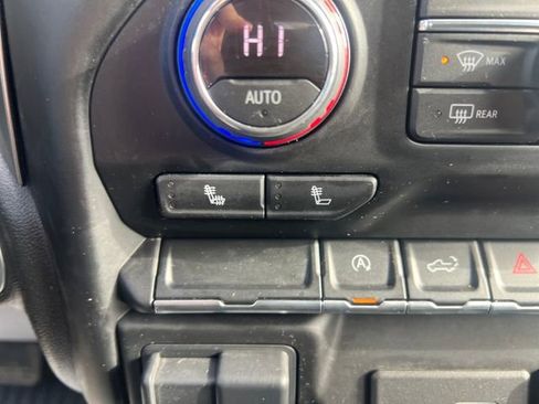 Used 2021 Chevrolet Silverado 1500 LT image 25