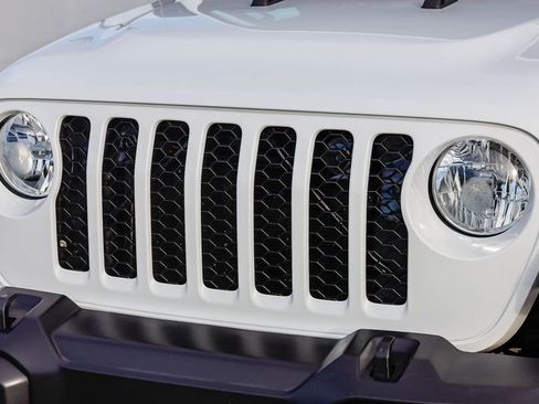 Certified 2023 Jeep Gladiator Sport image 6
