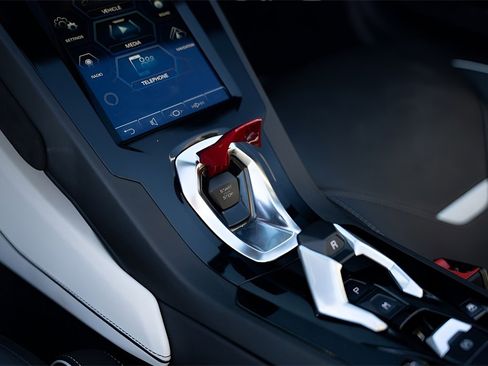 Used 2021 Lamborghini Huracan EVO image 41