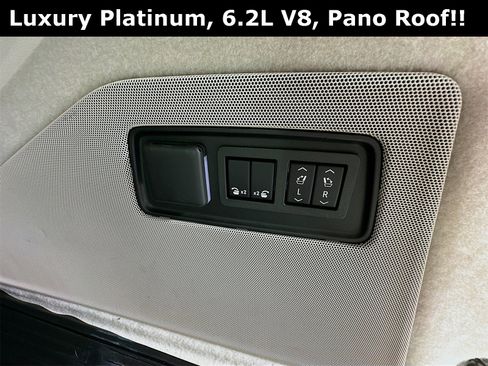 Used 2022 Cadillac Escalade ESV Premium Luxury Platinum image 38