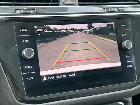 Used 2018 Volkswagen Tiguan SE FWD image 40