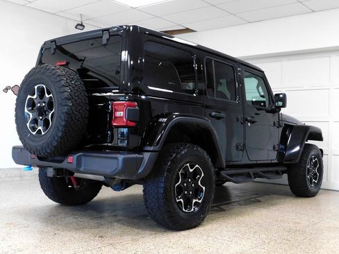 Used 2022 Jeep Wrangler Unlimited Rubicon 4xe w/ Dual Top Group image 7