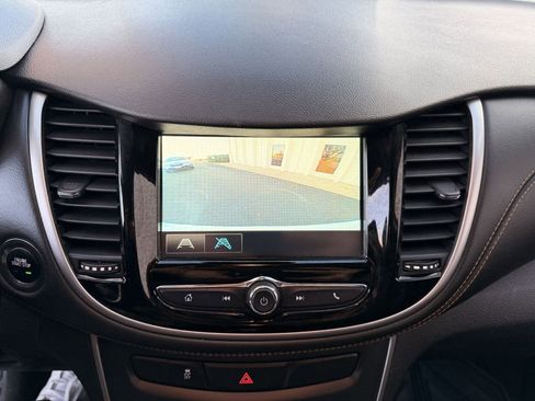 Used 2017 Chevrolet Trax LT w/ LT Convenience Package image 23