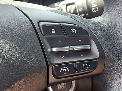 Certified 2023 Hyundai Kona SEL AWD/4WD image 22