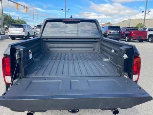 Used 2025 Honda Ridgeline Black Edition image 39