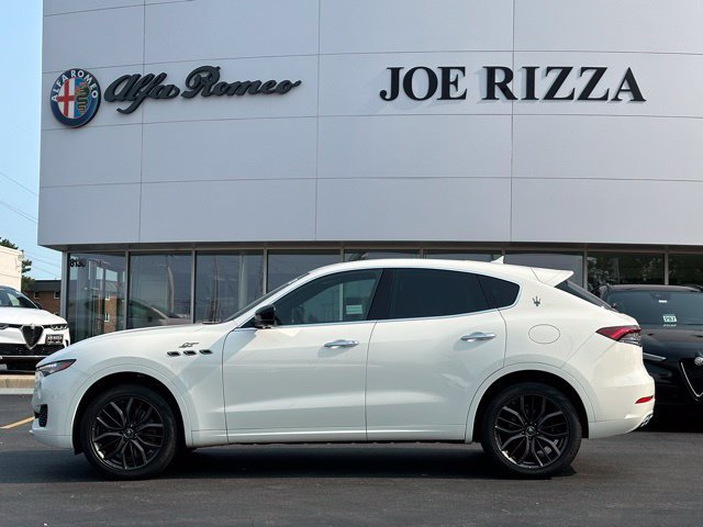 Used 2024 Maserati Levante GT Ultima AWD/4WD image 5
