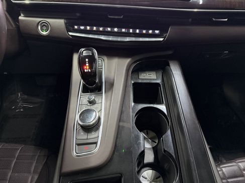 Used 2023 Cadillac Escalade Sport Platinum w/ LPO, ONYX Package image 16