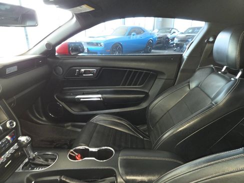 Used 2016 Ford Mustang GT Premium RWD image 17