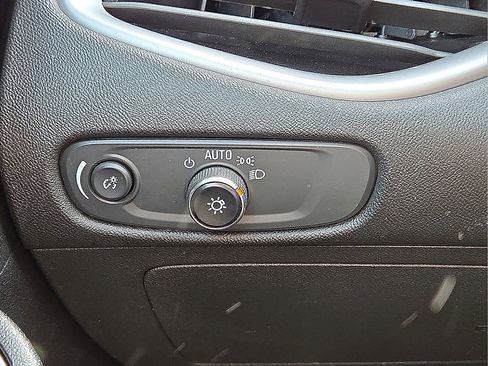 Used 2023 Chevrolet Malibu LT image 25