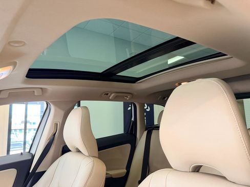 Used 2017 Volvo XC60 T5 Inscription w/ Preferred Option Package image 25